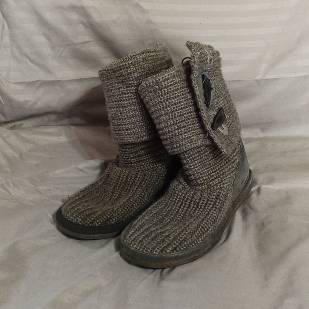 ❄️ 👟 Bearpaw Boots size 8